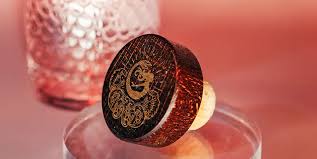 Learn how to pack bar-top stoppers for spirits shipping, protect cork shanks, inspect cartons, and prepare bulk closure orders.