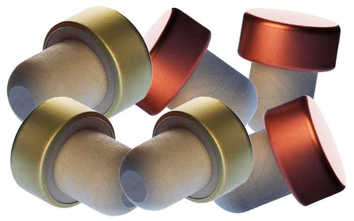 Compare bar-top stoppers for craft spirits packaging by material, neck fit, testing, custom branding, supplier capability, and RFQ needs.