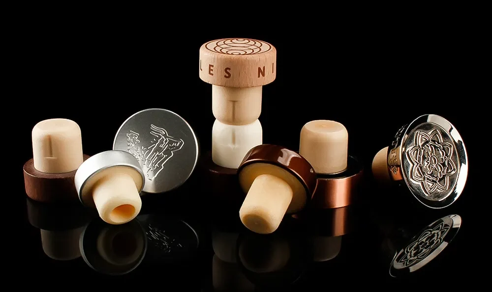 Match stopper shank size to spirits bottle neck ID. Compare 19.5 mm and 22.5 mm shanks, avoid leakage, test fit, and prepare samples for quotation.