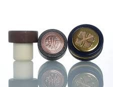Compare leak tests for bar-top stoppers, screw caps, ROPP closures, and pourers. Set acceptance criteria and review suppliers before bulk production.