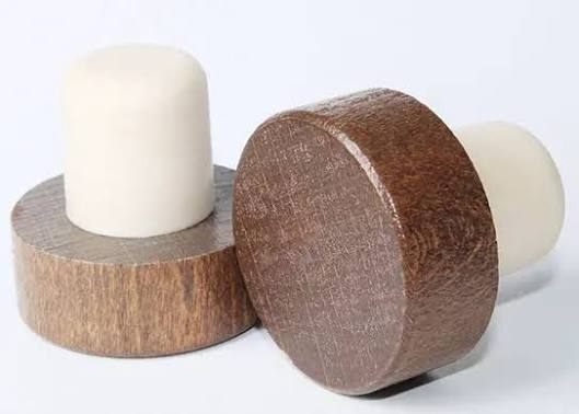 Learn how to test cork shank fit, leakage, pull-out force, bottle neck tolerance, and sample approval before ordering custom spirits closures.