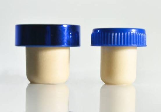Learn how to test non-refillable closure leakage using inversion, vacuum, temperature, and transport tests before approving spirits bottle samples or bulk orders.